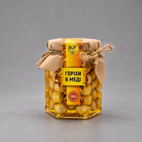 Фундук в меді, 196мл